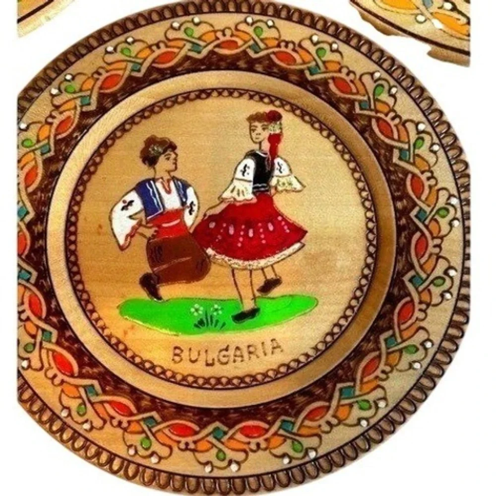 Set of 3 Vintage Wooden Plates‎ Folk Art Bulgaria Hand Painted Decorative